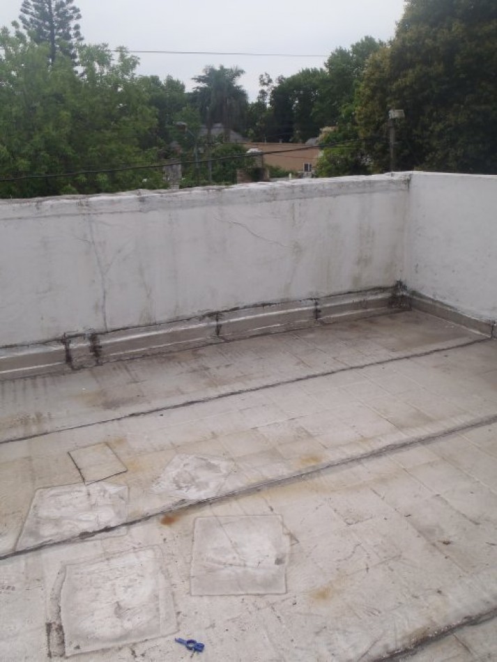 CASA EN PH, DE 2 PLANTAS, EN VENTA, ADROGUE.
