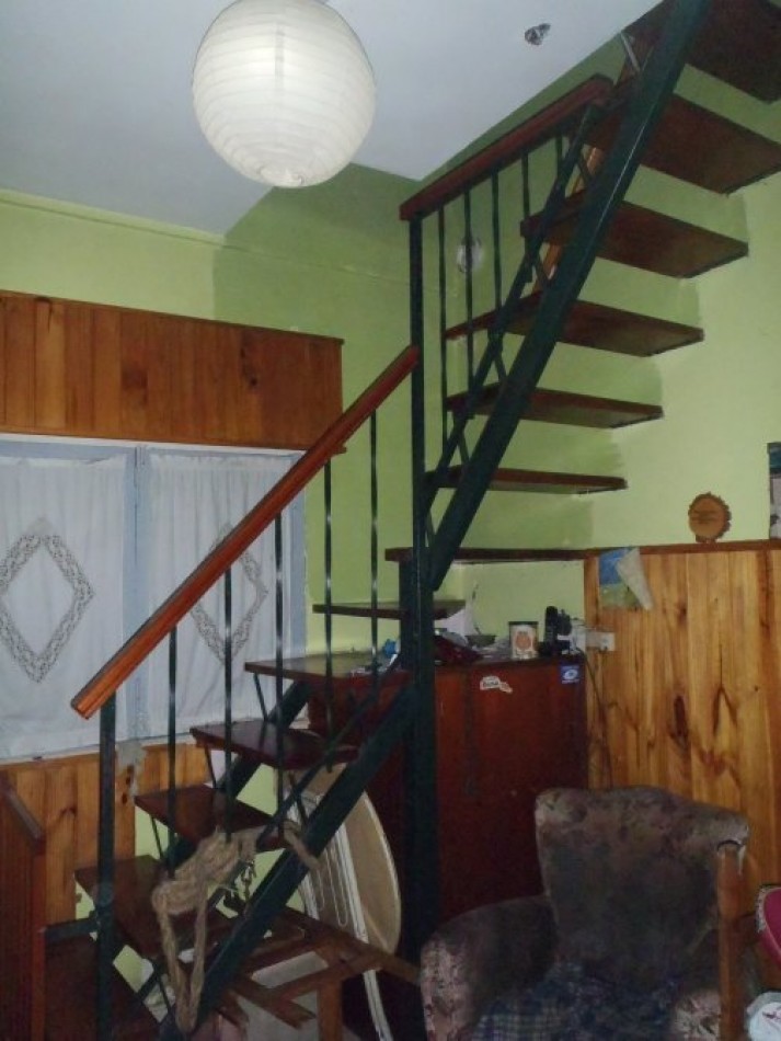CASA EN PH, DE 2 PLANTAS, EN VENTA, ADROGUE.