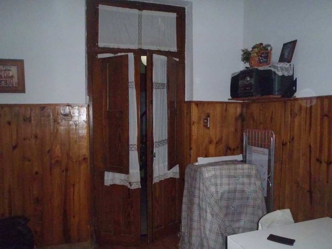 CASA EN PH, DE 2 PLANTAS, EN VENTA, ADROGUE.