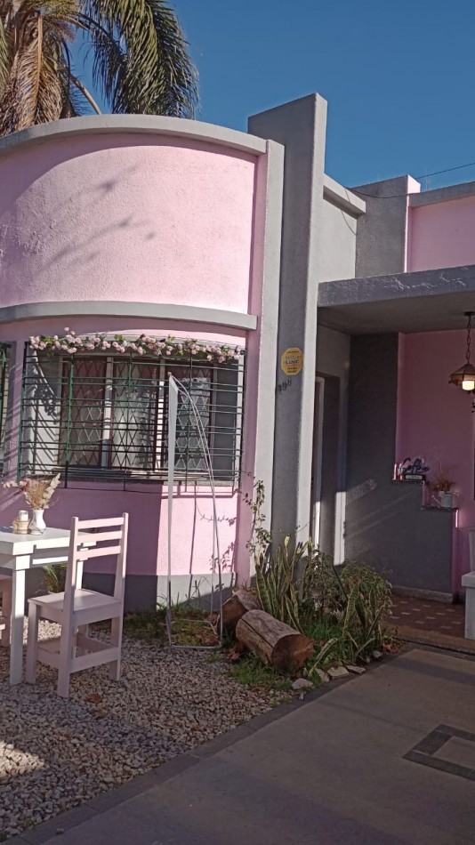 CASA EN VENTA SOBRE AV. ESPORA AL 300, ADROGUE. NUEVO PRECIO. OPORTUNIDAD