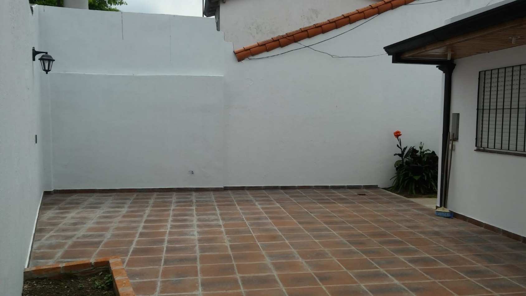 CASA EN VENTA , 2 DORMITORIOS, BERNAL, NUEVO PRECIO
