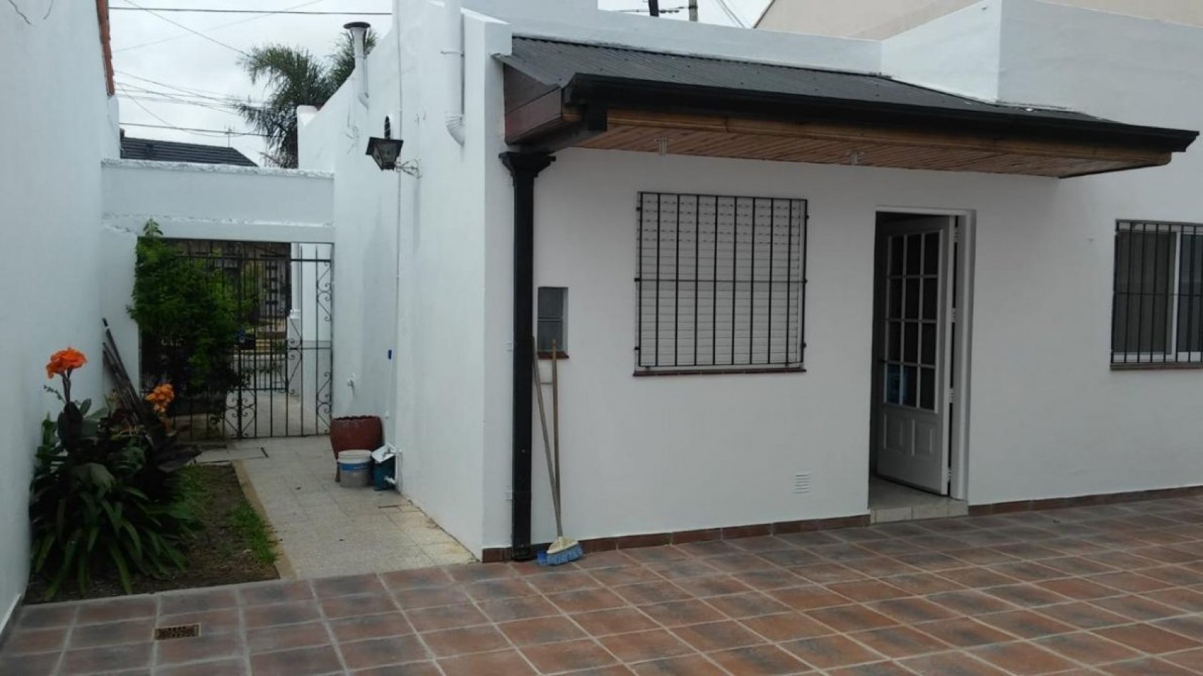 CASA EN VENTA , 2 DORMITORIOS, BERNAL, NUEVO PRECIO