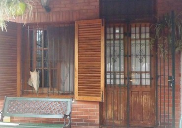 CASA EN PH, DE 2 PLANTAS, EN VENTA, ADROGUE.