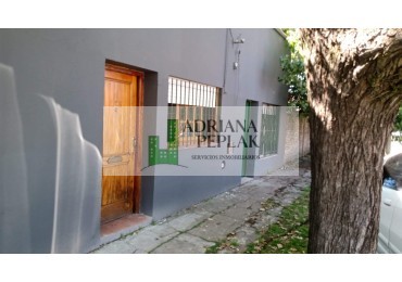 Dpto tipo casa con cochera,  alquiler,  Burzaco